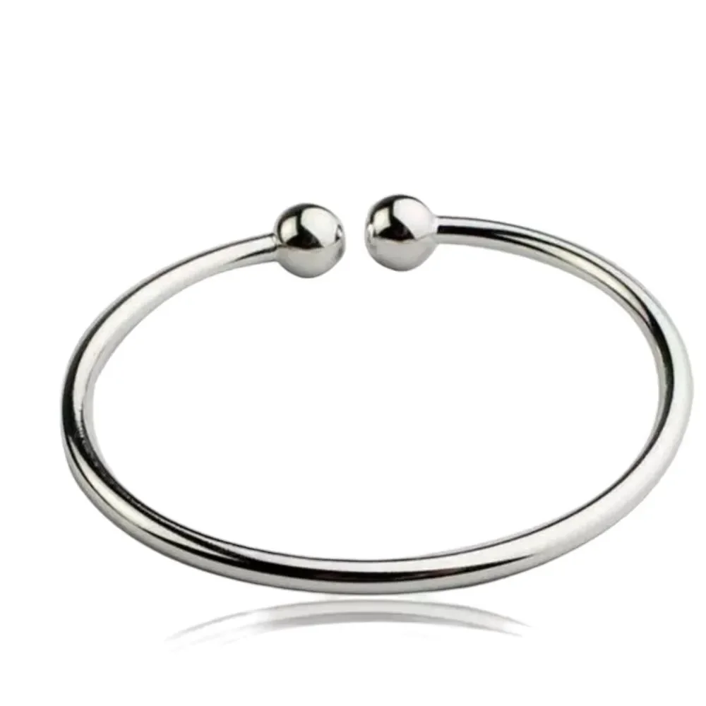 Wild Time Fashion women’s silver